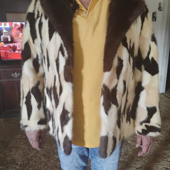 ✨ Vintage Szor-Diener Dallas Fur Coat – Unique Pattern, Classic Luxury ✨ - Picture 1 of 3